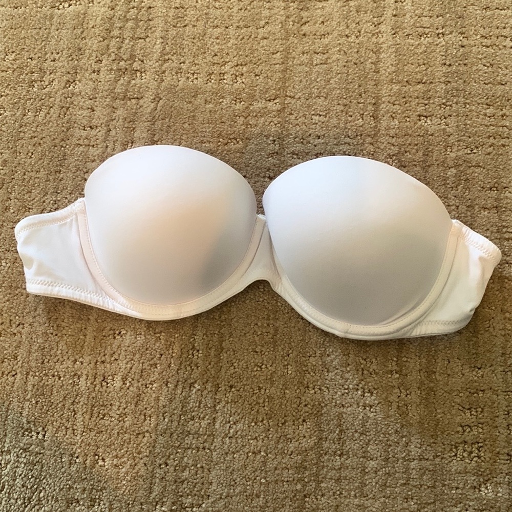 PINK Victoria’s Secret Strapless Bra